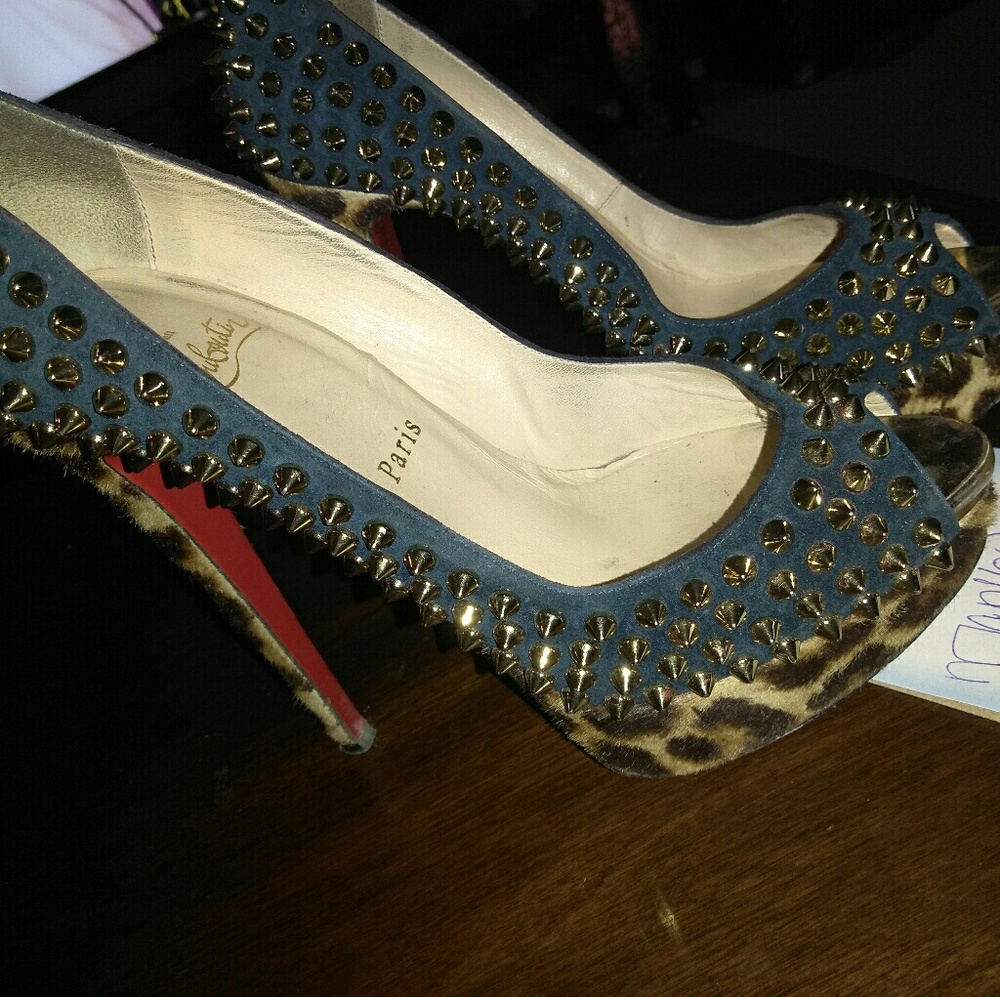 ***SOLD***Christian Louboutin Heels